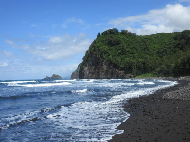 Pololu beach - vitalebaby, wikimedia commons  large