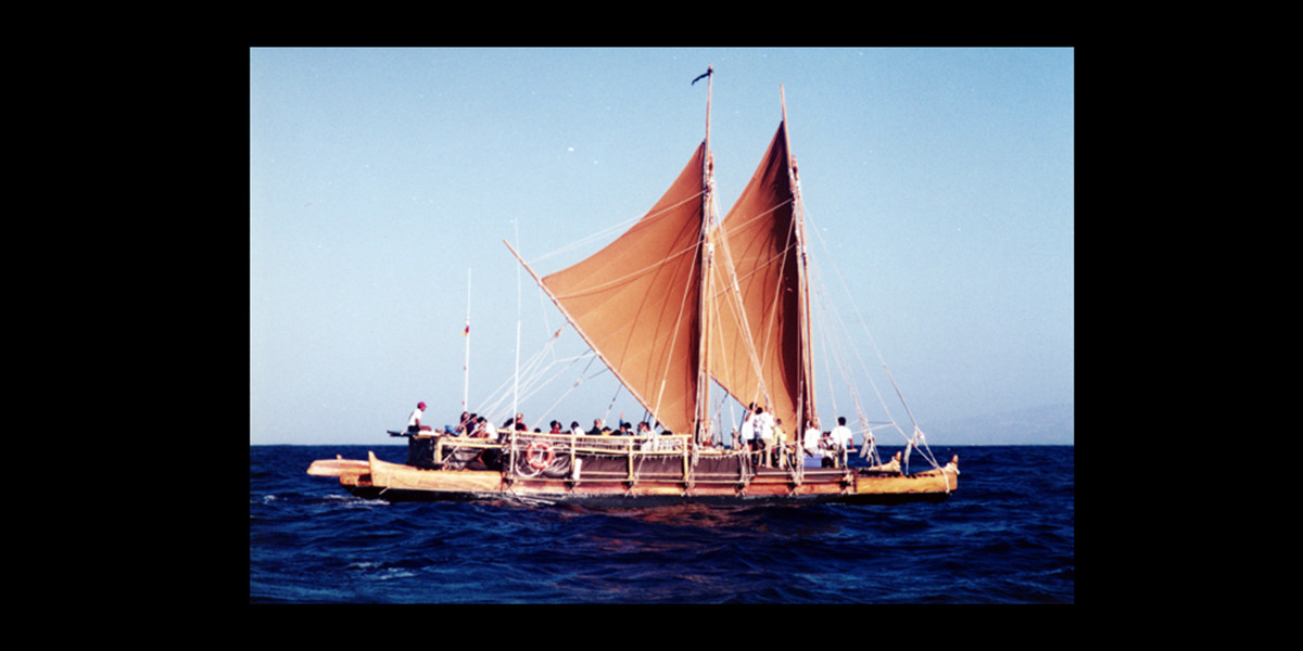 3-hawaiYiloa-canoe-1995